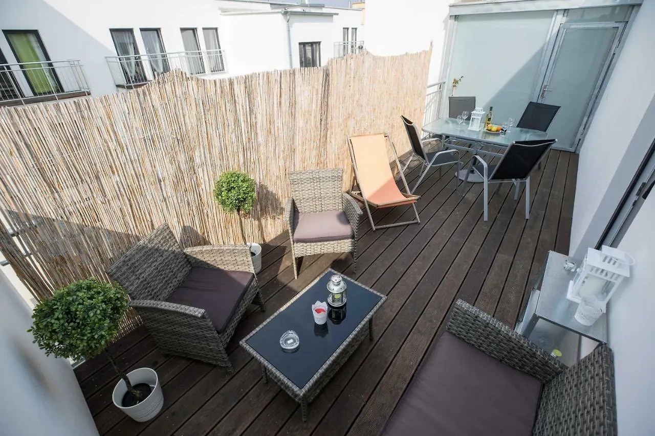 Haas Apartments Downtown With Parking Brno 0*,