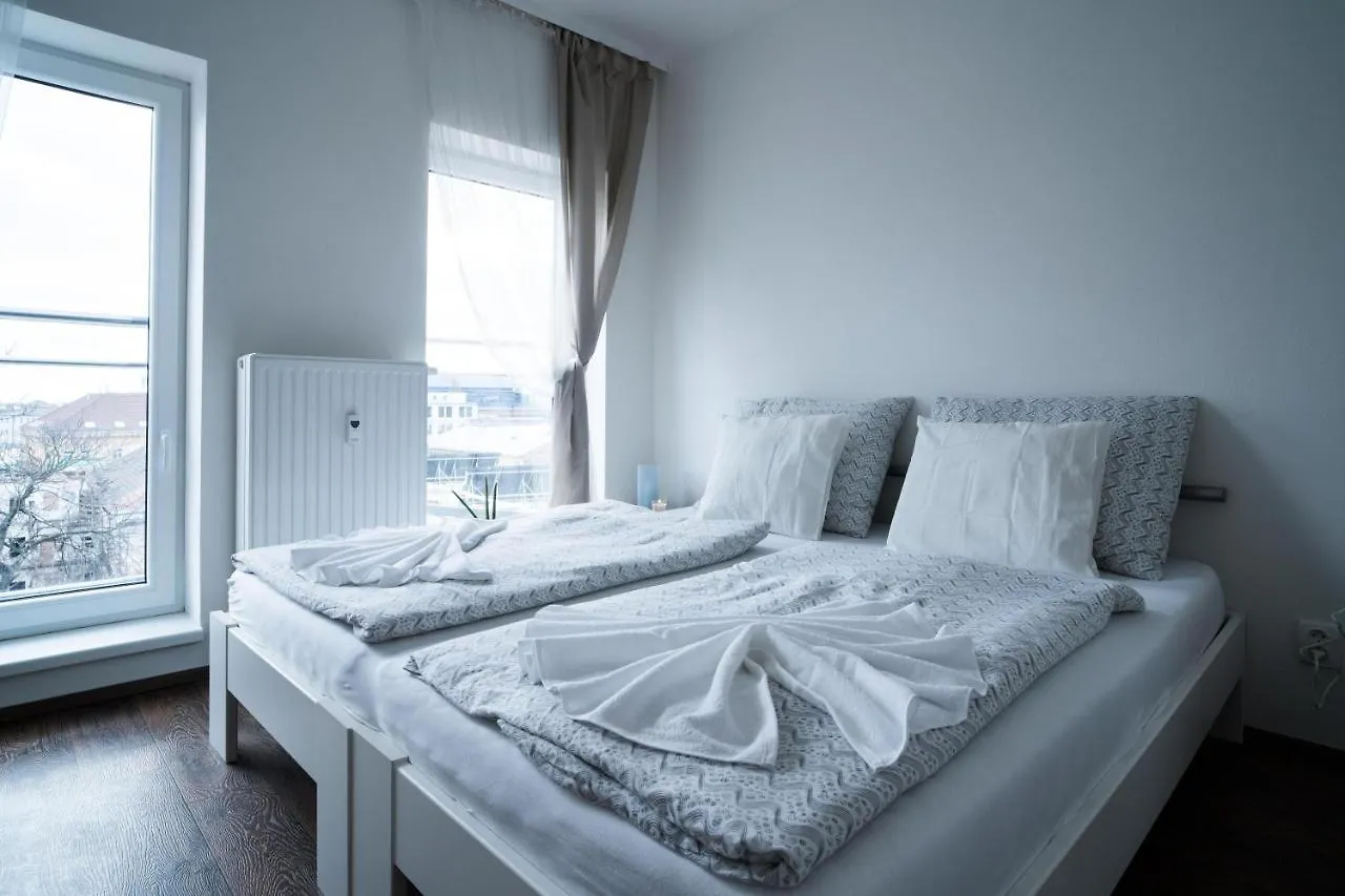 Haas Apartments Downtown With Parking Brno